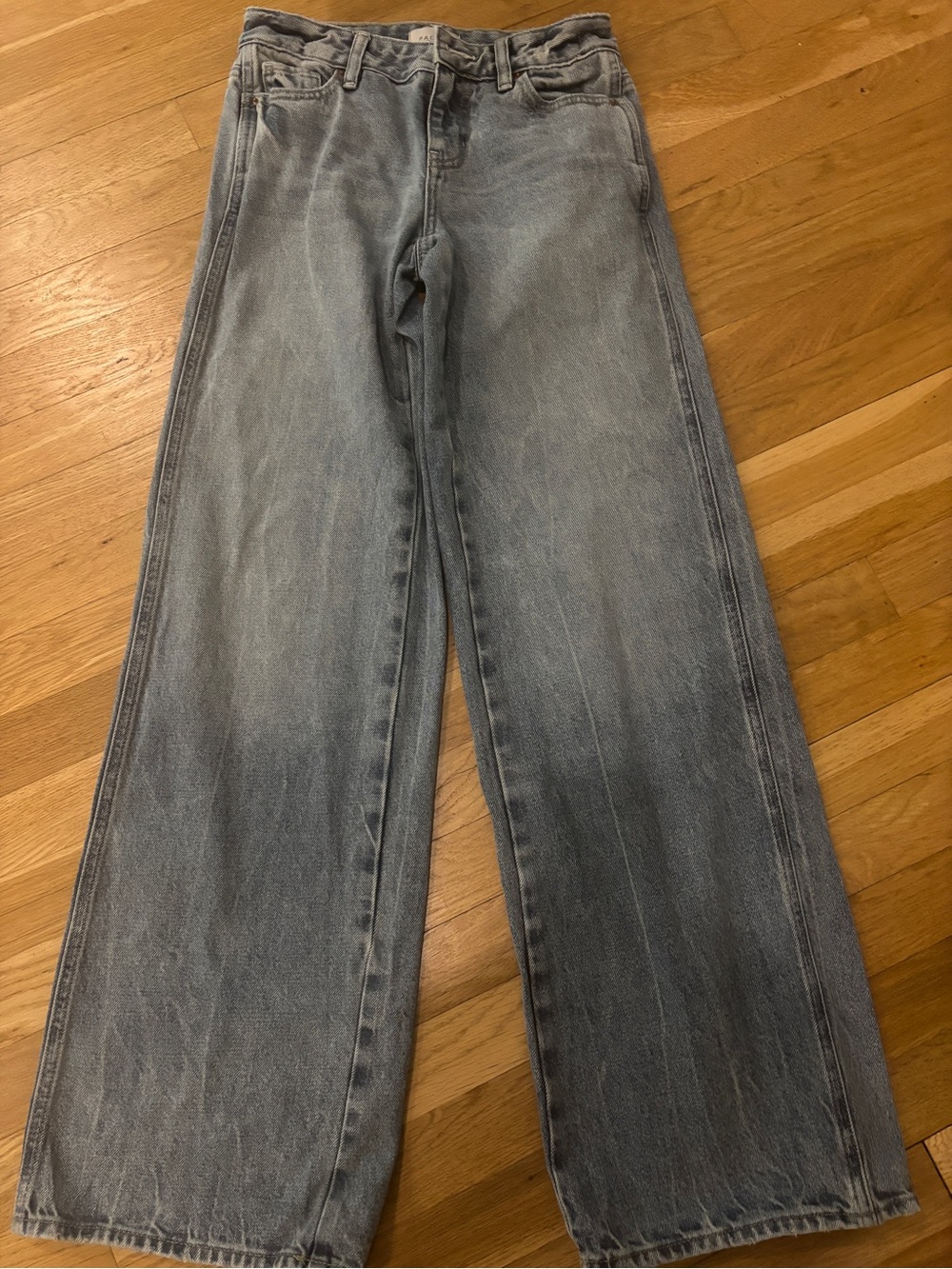 PacSun Women's low rise baggy Jeans in Light Blue Wash. size 22W.